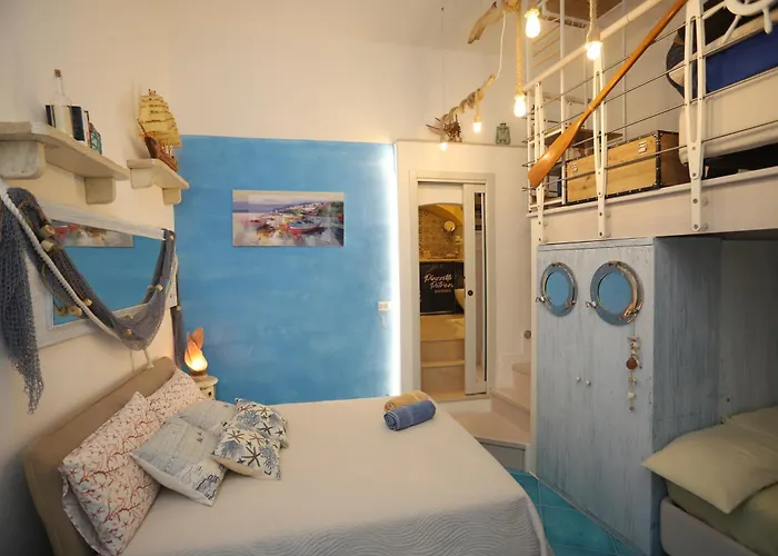 Piazzetta Petrone Apartments + Parking