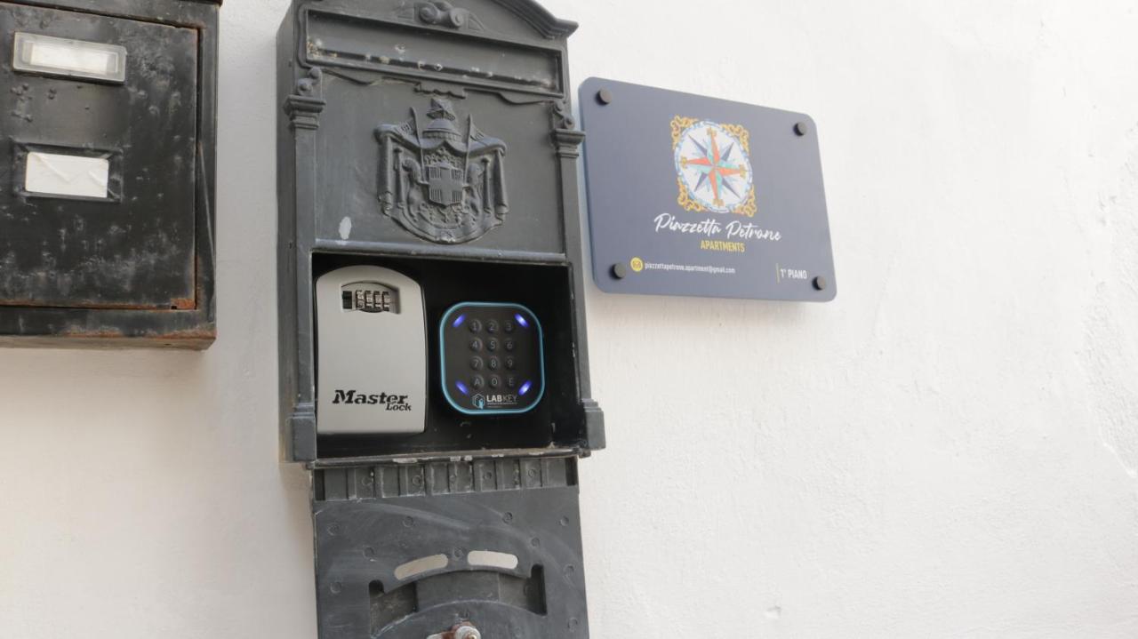 Piazzetta Petrone + Parking Apartment Vieste