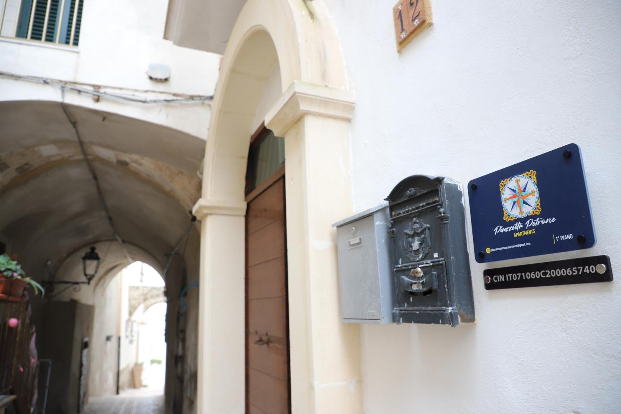 Apartment Piazzetta Petrone + Parking *